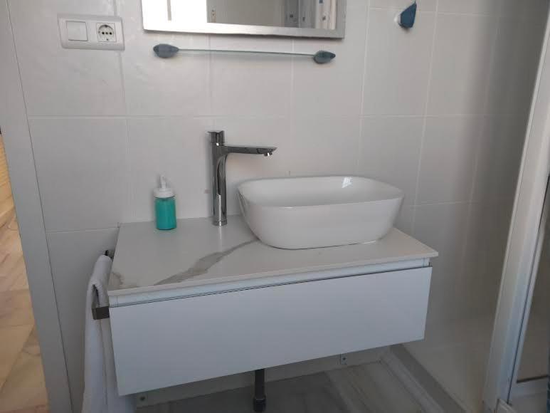Apartamento Primera Linea De Playa Manilva Εξωτερικό φωτογραφία